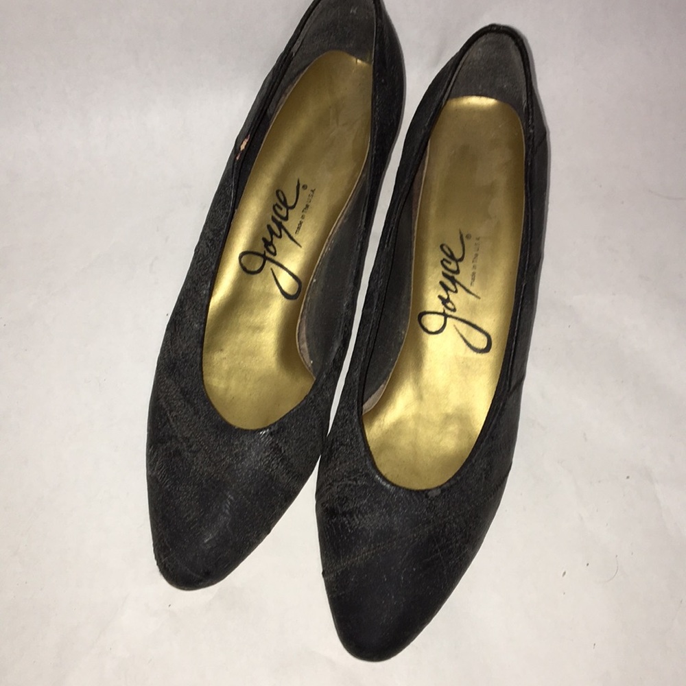 Vintage Textured Black Shoes